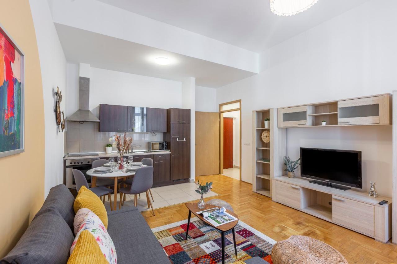 Central Gozsdu Apartment In The Party Street Βουδαπέστη Εξωτερικό φωτογραφία
